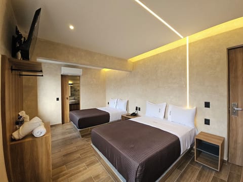 Comfort Double Room | Iron/ironing board, free WiFi, bed sheets