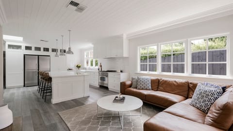 Light and bright open plan living
