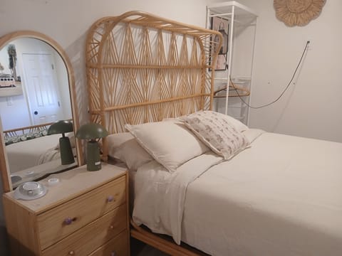 Queen bed
