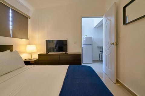 Basic Apartment, 1 Queen Bed, Kitchen, City View | Iron/ironing board, free WiFi