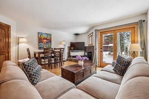 Living Area - Rivera's Run - Frisco Vacation Rental