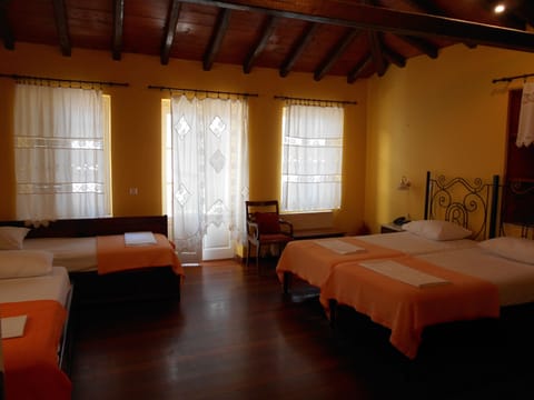 Minibar, in-room safe, free WiFi, bed sheets