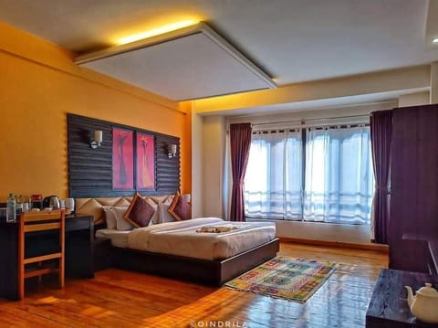 Luxury Suite, Mountain View | WiFi (free)