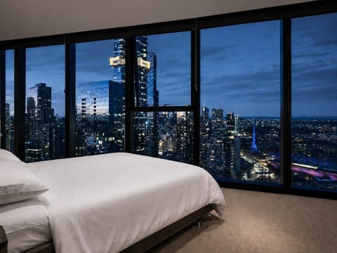Enjoy panoramic views of Southbank from the master bedroom.