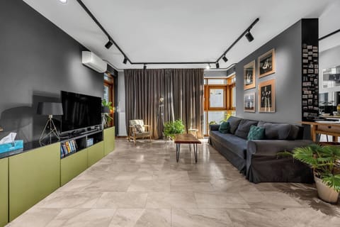Muranów 14th Floor Apt - 62m2, Parking, Balcony