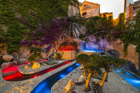 Hot tub, steam room, hot stone massages, deep-tissue massages