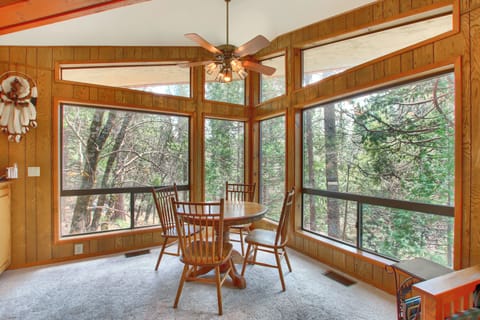 Chalet (3 Bedrooms) | Interior