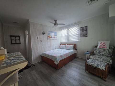 Please be our guest and enjoy a relaxing stay. Sleep in a comfortable Double bed