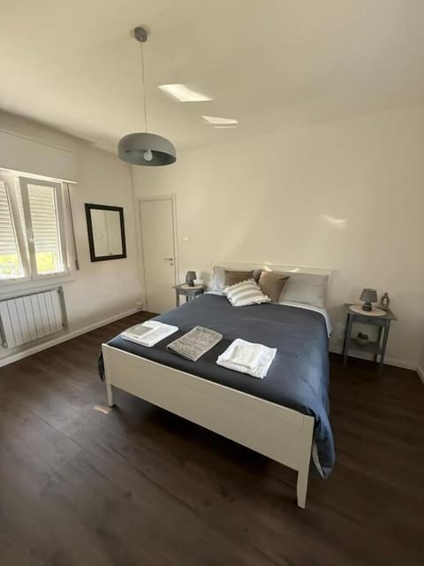 Standard Double Room, Balcony, Courtyard View | Free WiFi