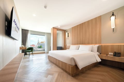 Premier Room, 1 King Bed, City View | View from room