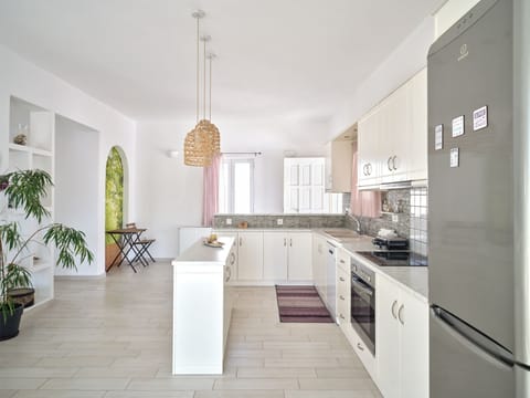 House | Private kitchen | Espresso maker, highchair