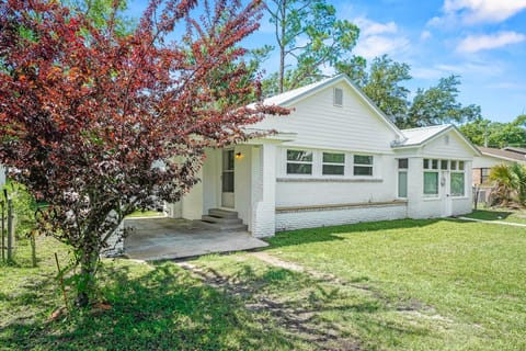 30 carport entrance
