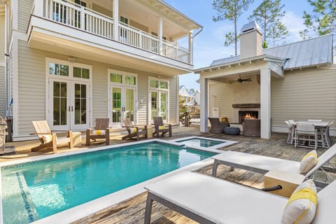 Private Pool and Fireplace