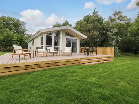 Cottage | Outdoor dining