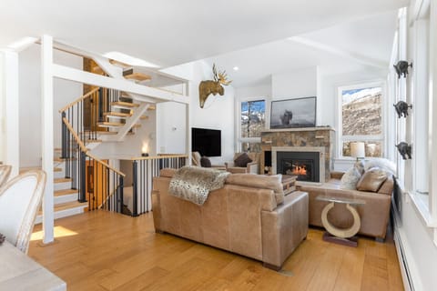 3rd Floor - Living Room