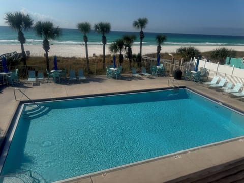 Beach House Pool