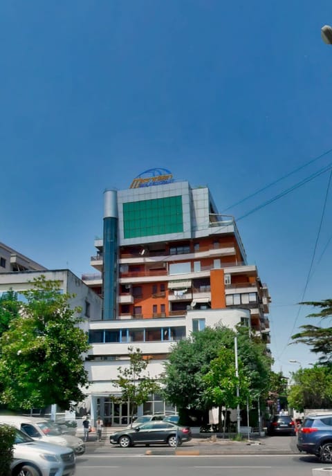 Deluxe Studio Suite, City View | Exterior