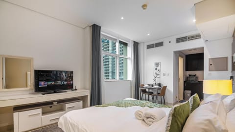 Luxury Studio, City View | Blackout drapes, iron/ironing board, free WiFi