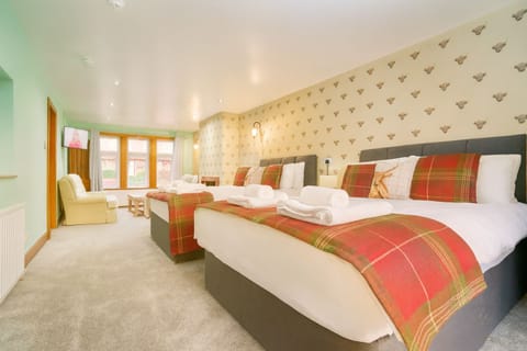 Room 102 | Free WiFi