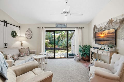 House, Multiple Beds, Patio, Garden View (NSB 4360 Sea woods) | Living area