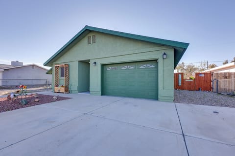 Bullhead City Vacation Rental | 3BR | 2BA | Half a Step to Enter | 1,300 Sq Ft