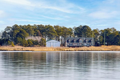 Fishing Creek Vacation Rental | 6BR | 4.5BA | 3,852 Sq Ft | Step-Free Access