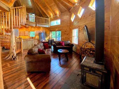 Chalet (3 Bedrooms) | Interior