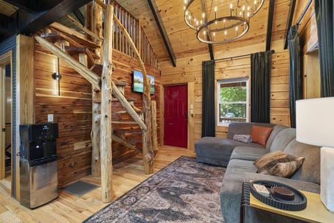 Chalet (2 Bedrooms) | Interior
