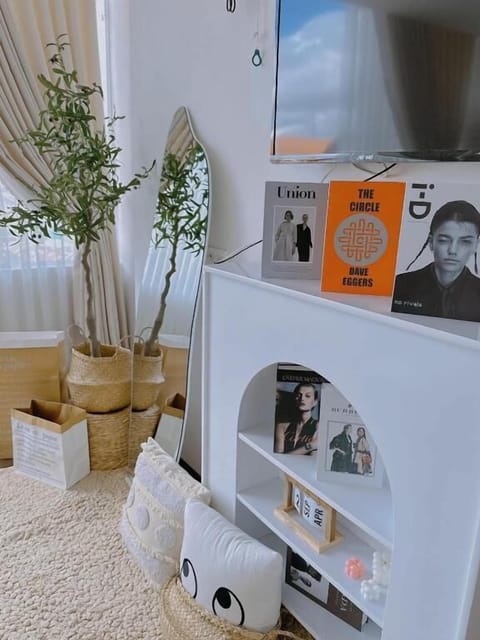 Deluxe Double Room, City View | Interior