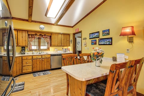 Kitchen | Dining Area | Cooking Basics | Dishware/Flatware | Coffee Makers