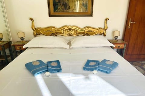 Family Apartment, 2 Bedrooms, 2 Bathrooms (Appartamento Mare Blu - Terracina) | 2 bedrooms, WiFi