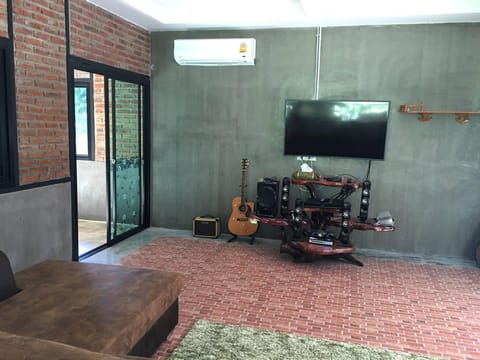 House, 1 Bedroom, Accessible, Smoking | Room amenity