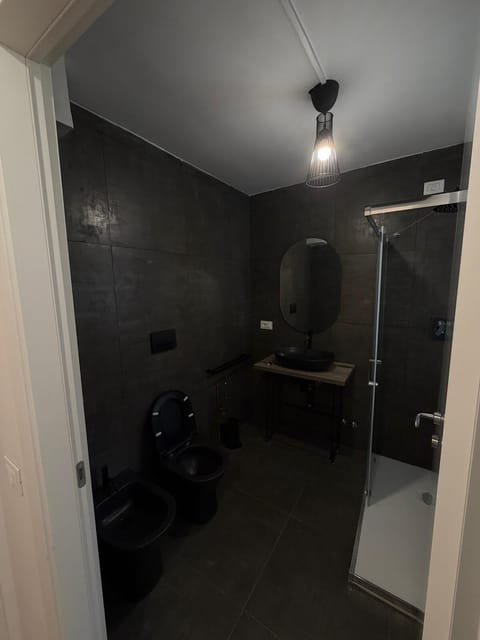 Comfort Double Room | Bathroom | Shower, towels, toilet paper