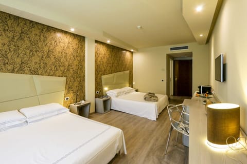 Minibar, in-room safe, desk, blackout drapes