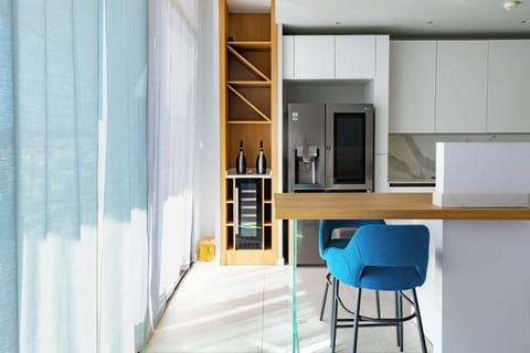 Basic Apartment, City View | Desk, soundproofing, iron/ironing board, bed sheets