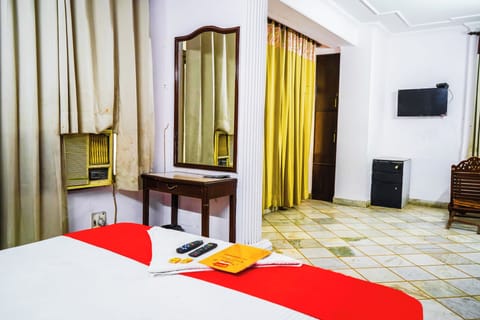 Deluxe Double Room, Balcony | Desk, free WiFi, bed sheets