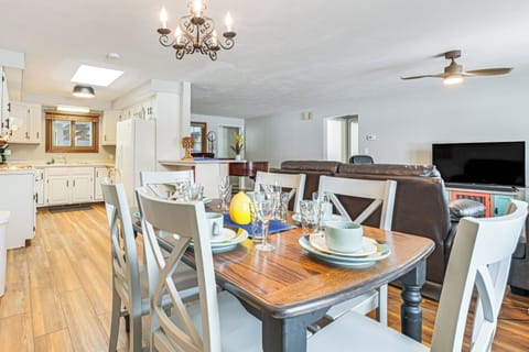 Dining Area | 1st Floor | Dishware/Flatware