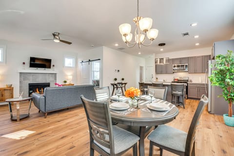 Atlanta Vacation Rental | 4BR | 3BA | 1,600 Sq Ft | 1 Step to Enter