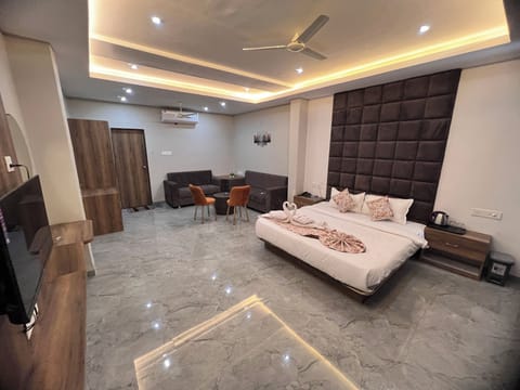Jacuzzi Suite