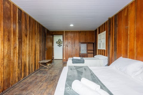 Basic Apartment | 3 bedrooms, free WiFi