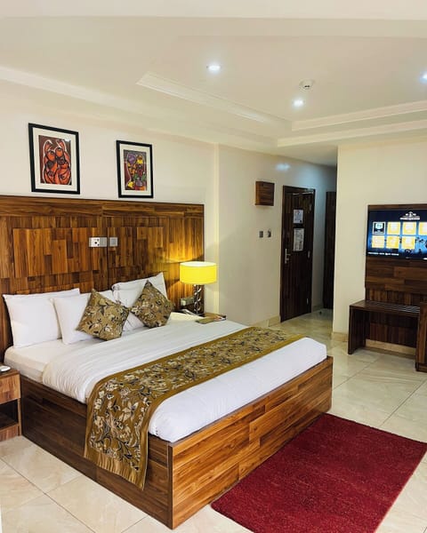Junior Room, Balcony, City View | Desk, laptop workspace, blackout drapes, soundproofing