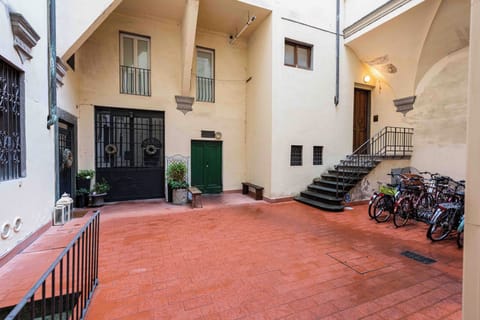 Classic Condo | Interior