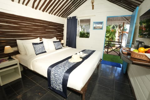 Signature Cottage, Patio, Sea View | Free WiFi