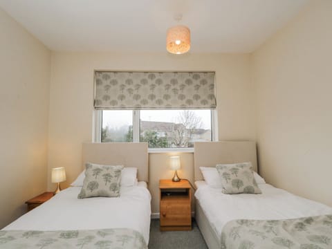 Cottage | 2 bedrooms, individually decorated, individually furnished, free WiFi