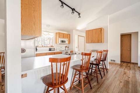 Extra Seating at the Counter