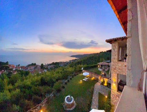 Apartment, Balcony, Sea View | Property grounds