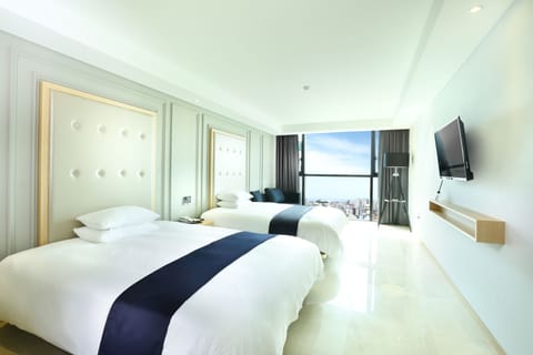 In-room safe, desk, laptop workspace, blackout drapes