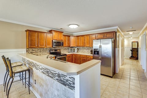 Property Interior | Single-Story Condo | Free WiFi | Central A/C & Heating