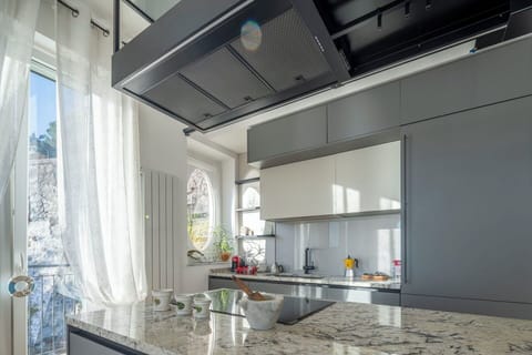 Autumn, Kitchen, Spring, Summer