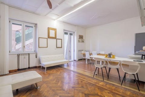 Autumn, Living Room, Spring, Summer